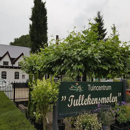 Chalet In Valthe Near Emmen Zoo *